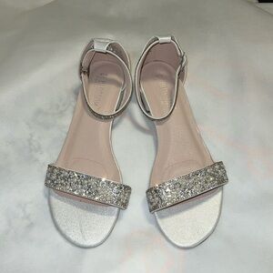 EUC pearl and crystal formal sandals